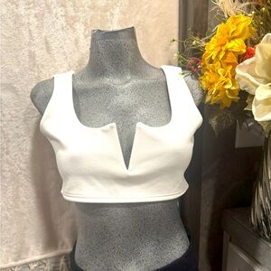 Missguided Women's Sexy White Crepe Crop Top, Size 6.